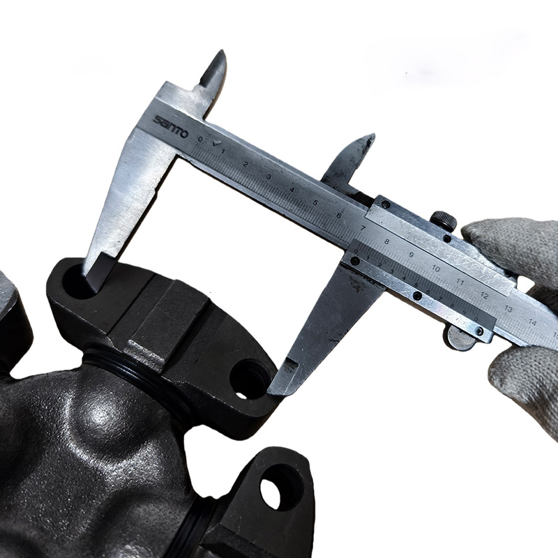 SCOTE 2V7153 Universal Joint Assembly U-Joint Spinder and Bearing Assembly for CATERPILLAR Engine C6.6 3306 Truck Loader 815 966C 966R D250B D25C