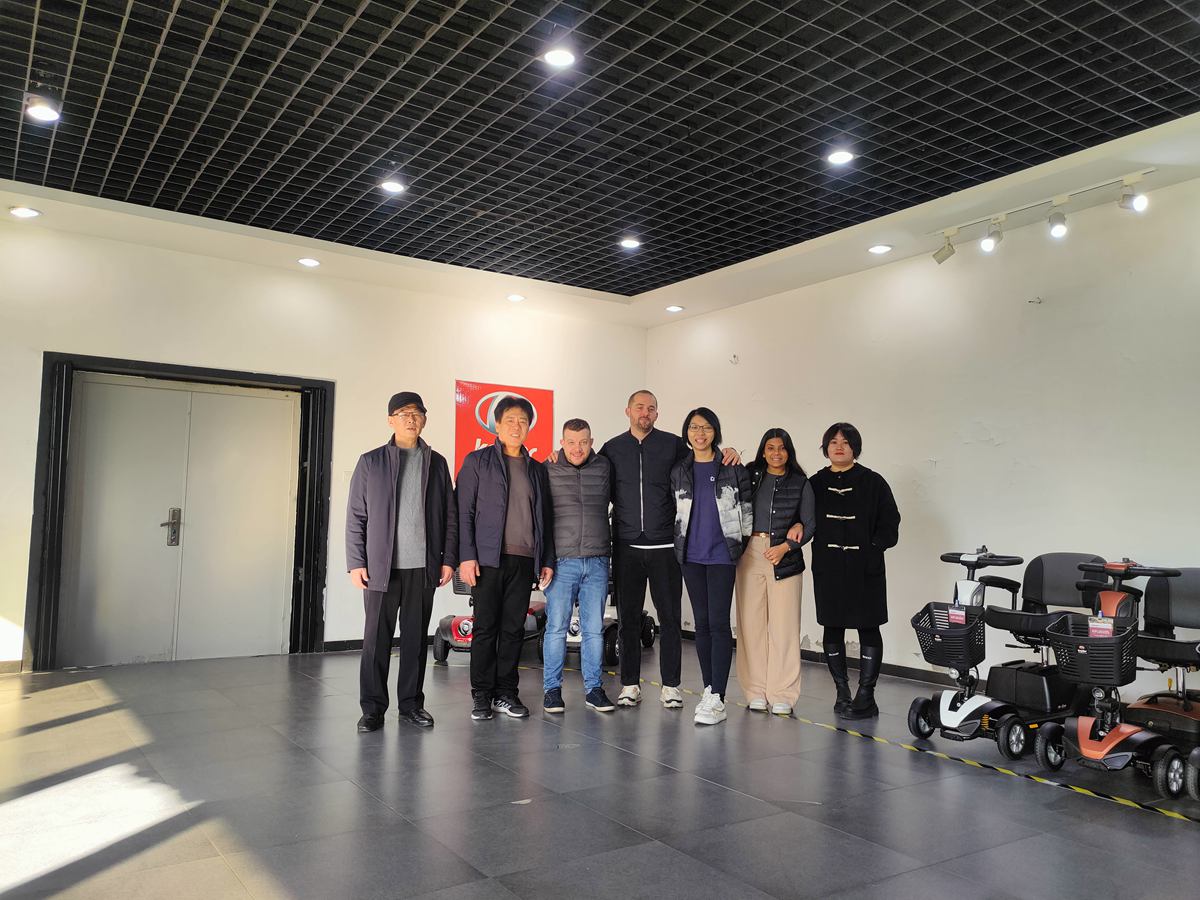 深耕海外市场，英国CareCo来公司洽谈老年代步车项目！