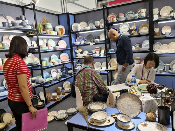 Hunan Hirun attended 126th Canton Fair