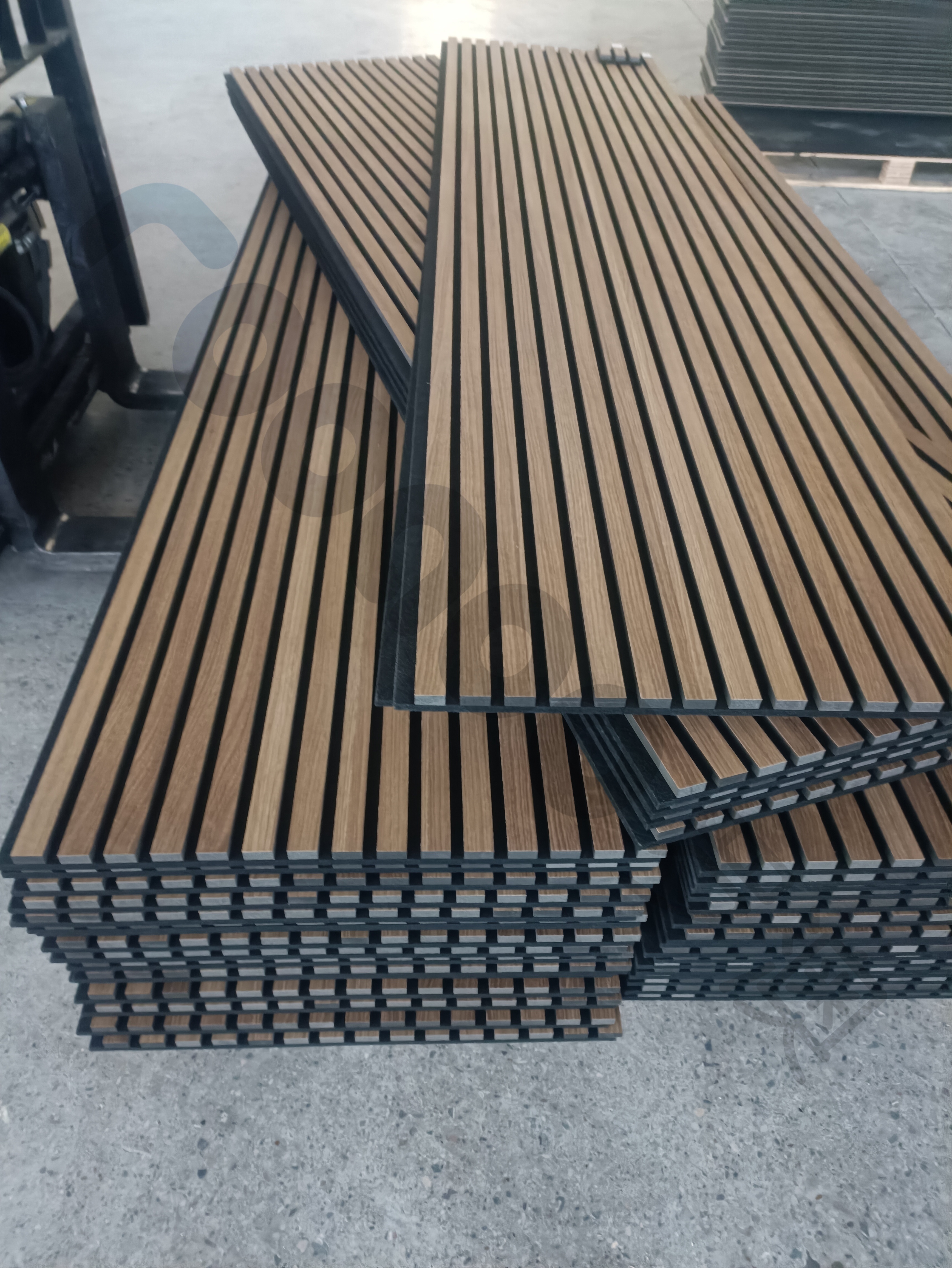 Natürliches Holz Furnier Akustische Haustier Platten Massive Holz Lamellen Wand Akupanels Akupanels Akupanel Holz Sound Proof Woodpanel Eu Warehouse