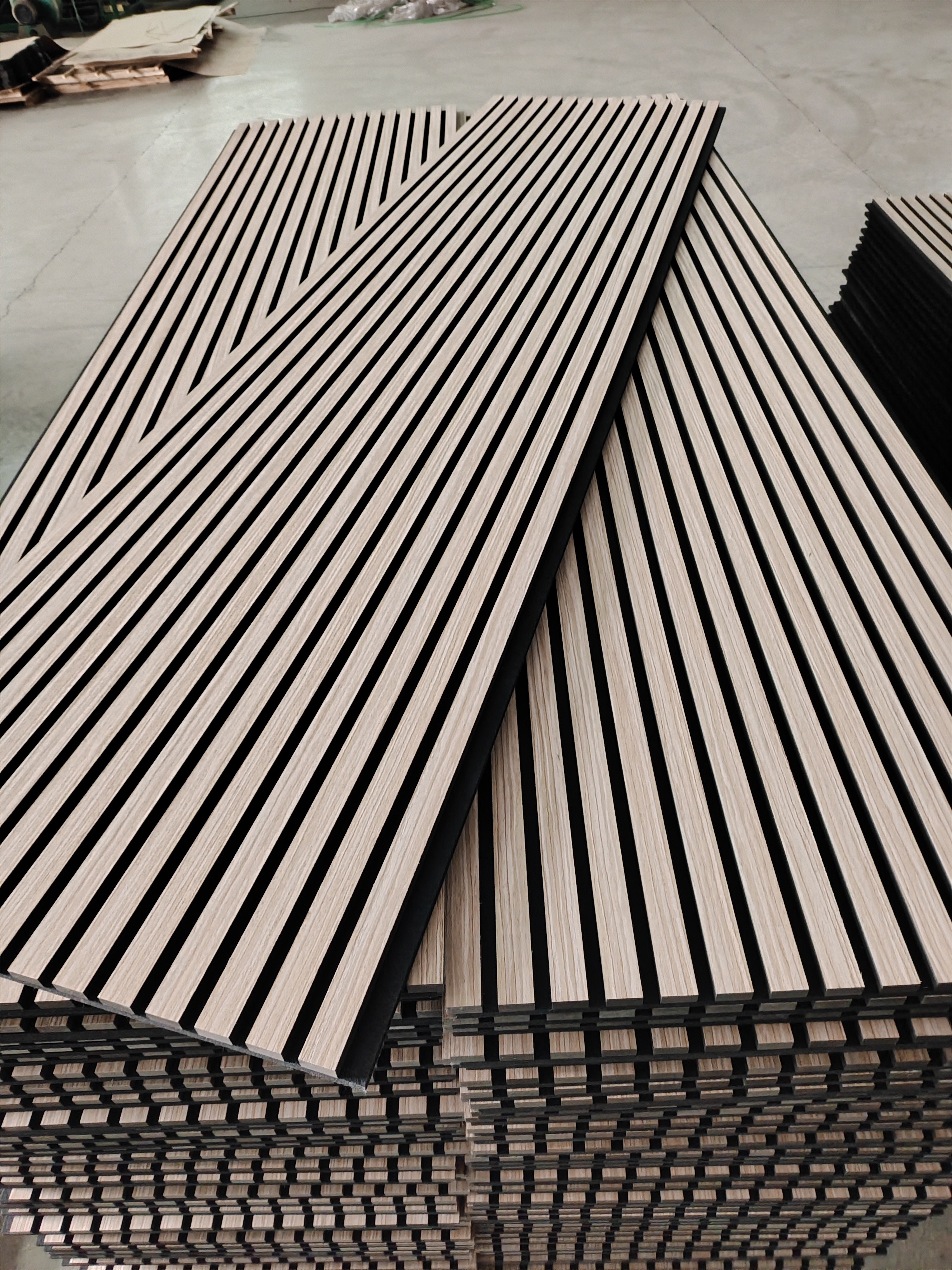 Paneles de madera insonorizados, tiras de madera insonorizadas, paneles de pared insonorizados akupanel