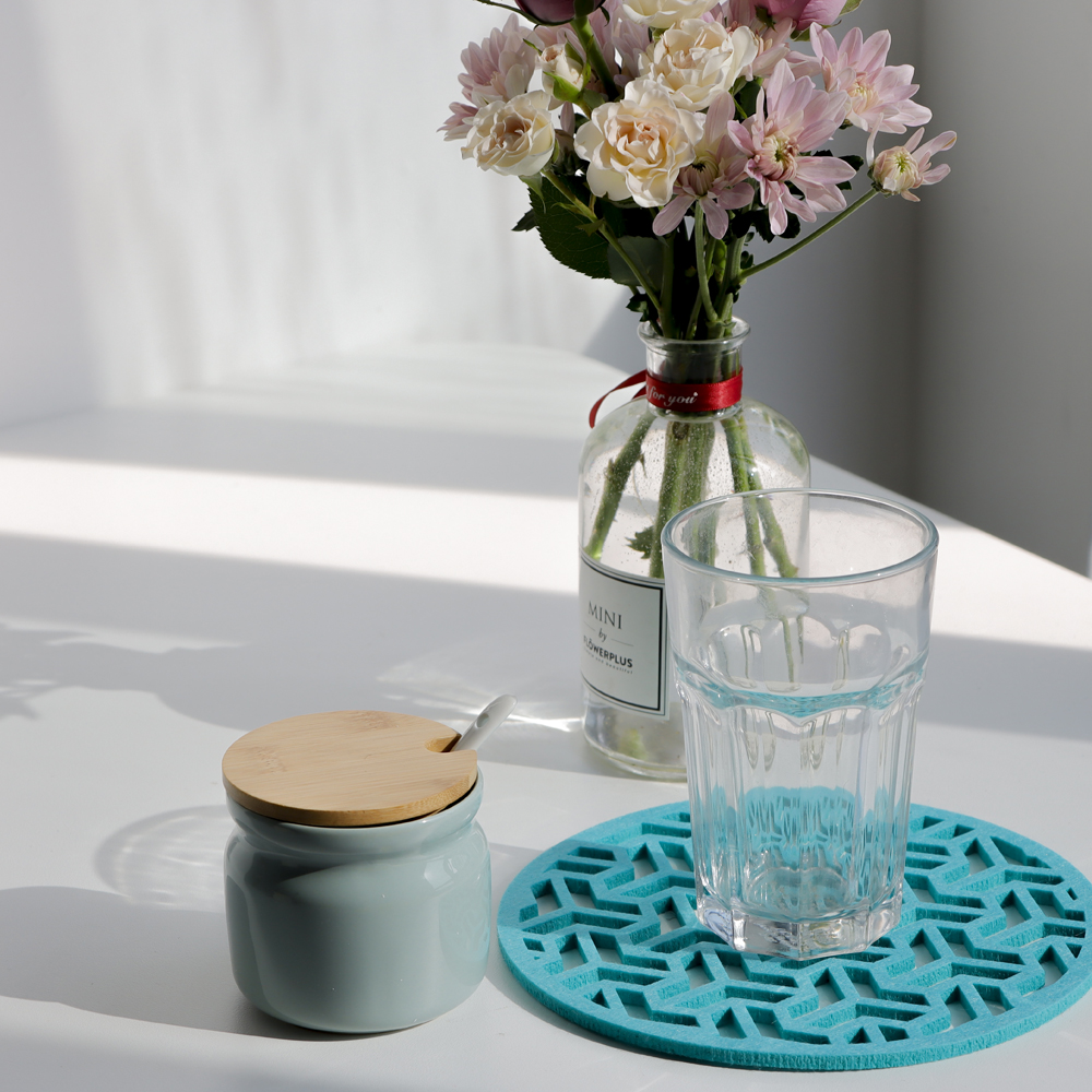 Eco-friendly Polyester Material Felt Placemat with Different Shape and Drink Felt Coaster