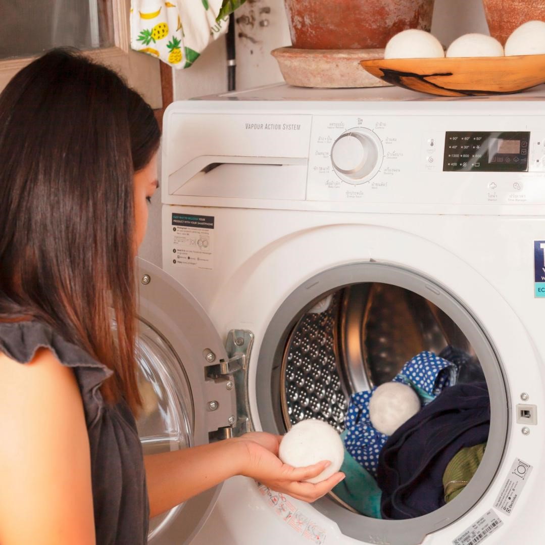 Wool Dryer Balls: A Sustainable Laundry Solution