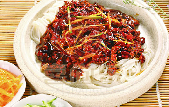 魯味炸醬拌面