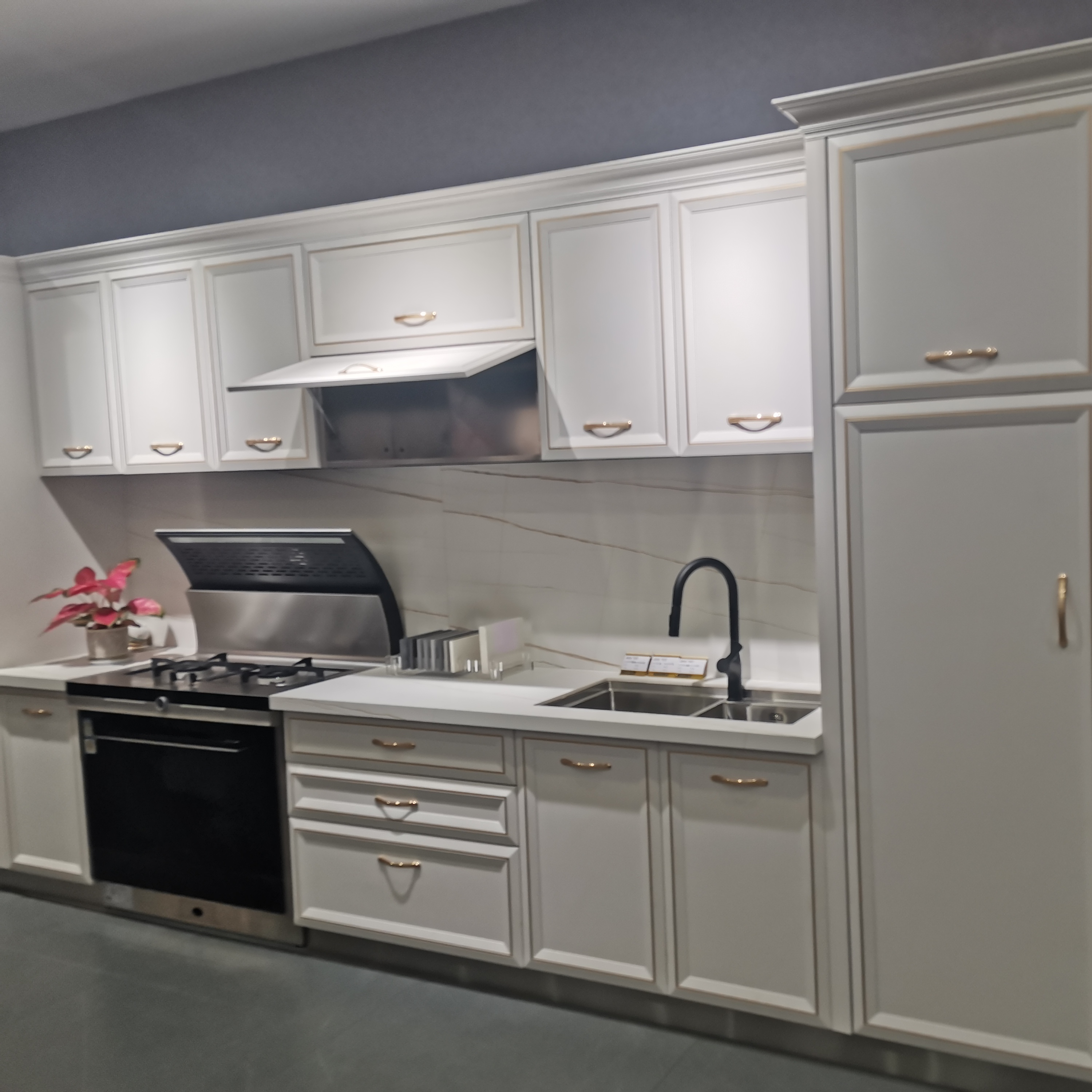 Exclusive Luxury Kitchen Cabinetry