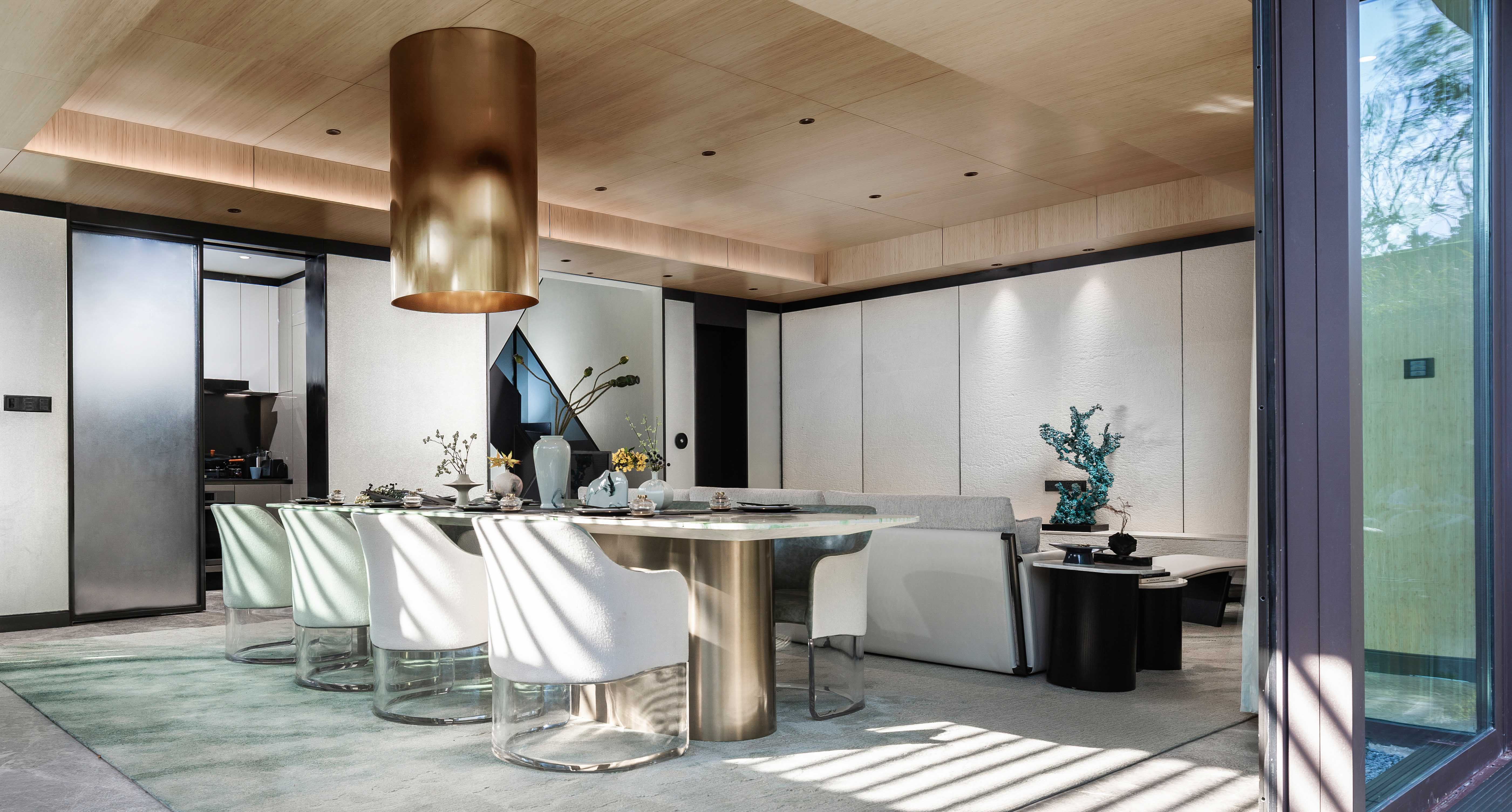 Elevated Elegance: Contemporary Cabinets for Penthouses