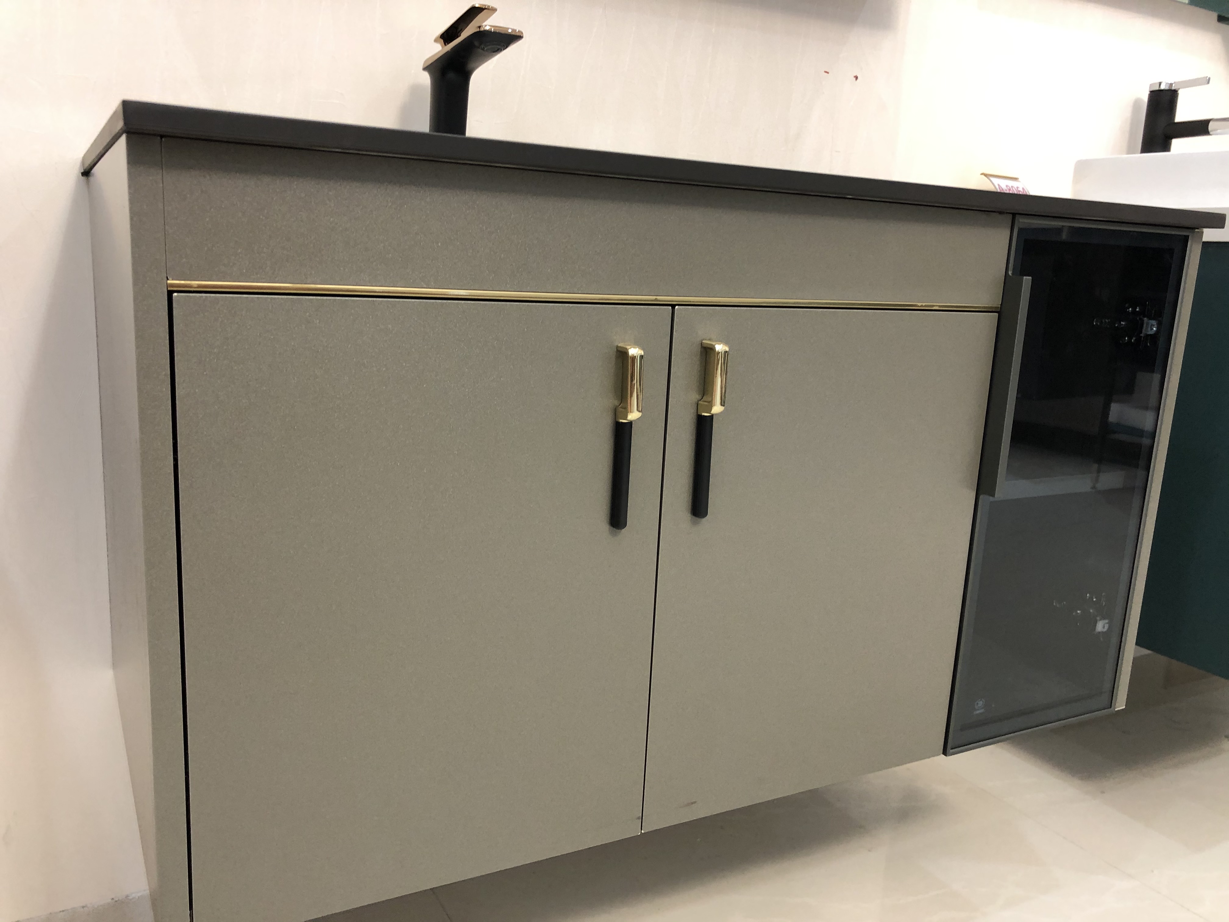 Marble Ceramic Sink Modern Hotel Wall Mounted White Gold Bathroom Vanity Furniture with Countertop and Double Sink