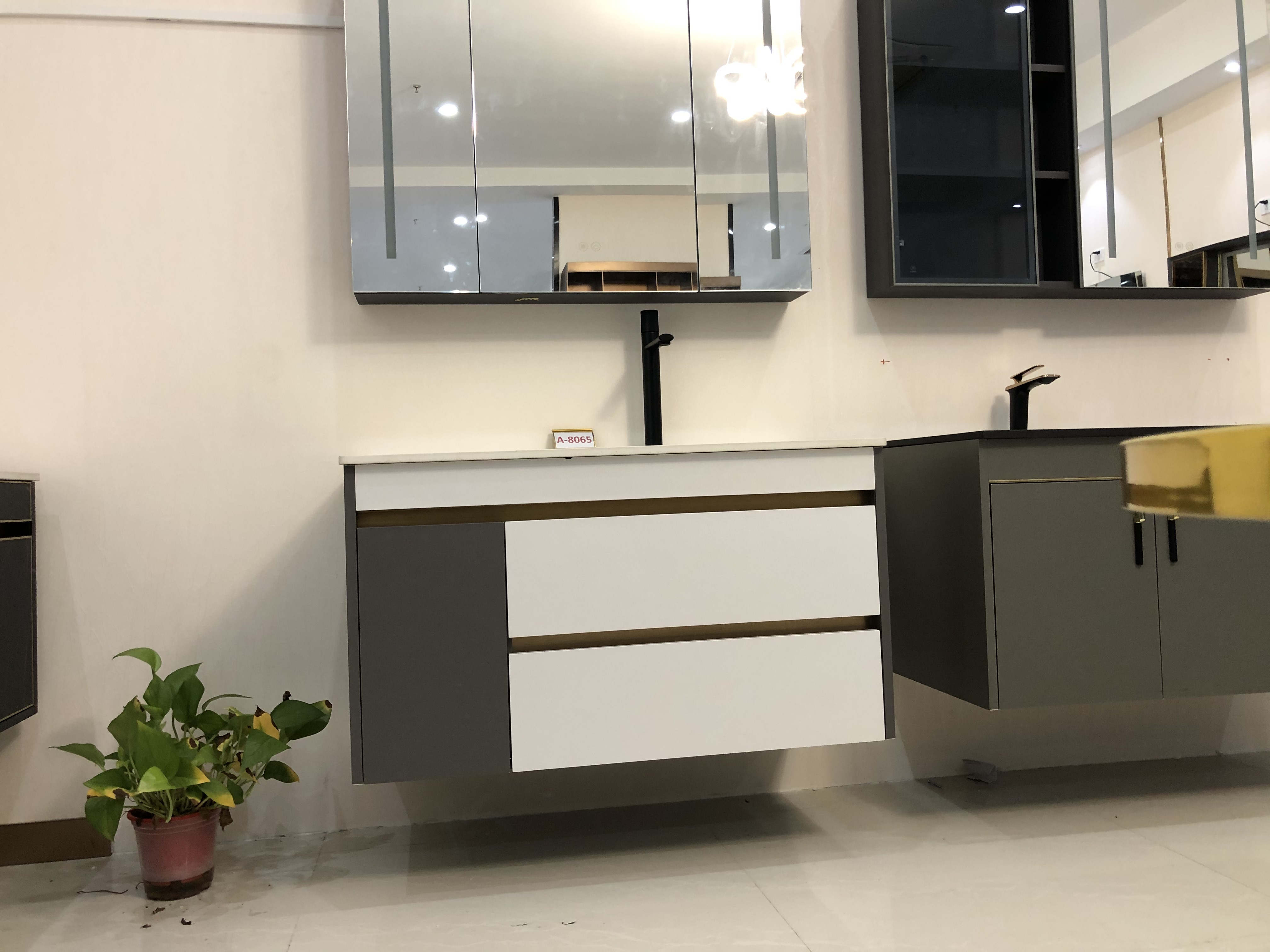 Marble Ceramic Sink Modern Hotel Wall Mounted White Gold Bathroom Vanity Furniture with Countertop and Double Sink
