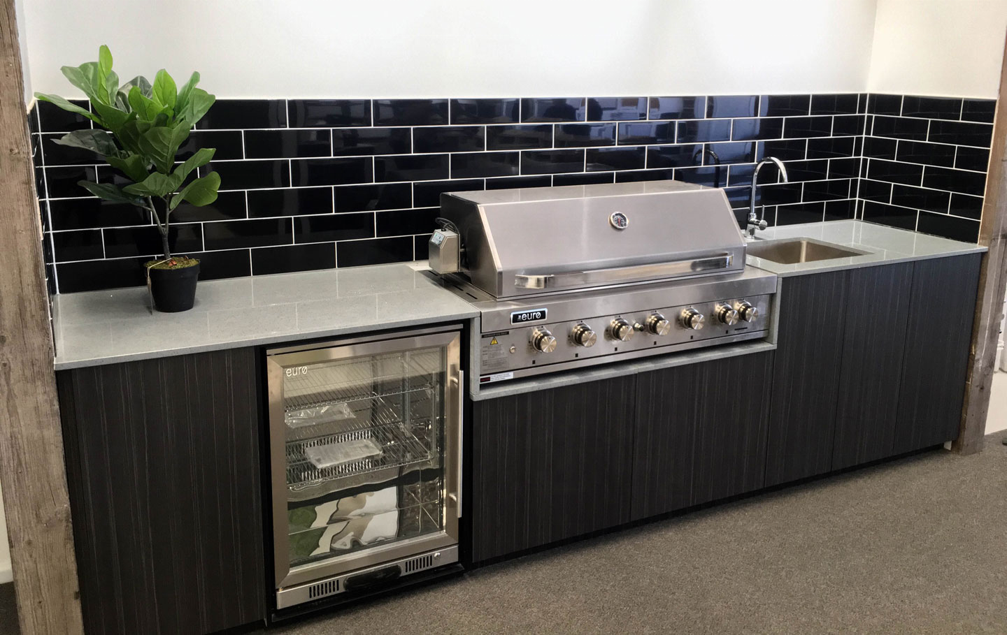 Modern Design Customized Outdoor Kitchen Cabinet Stainless Steel Outdoor Kitchen Bbq Island BBQ Grills