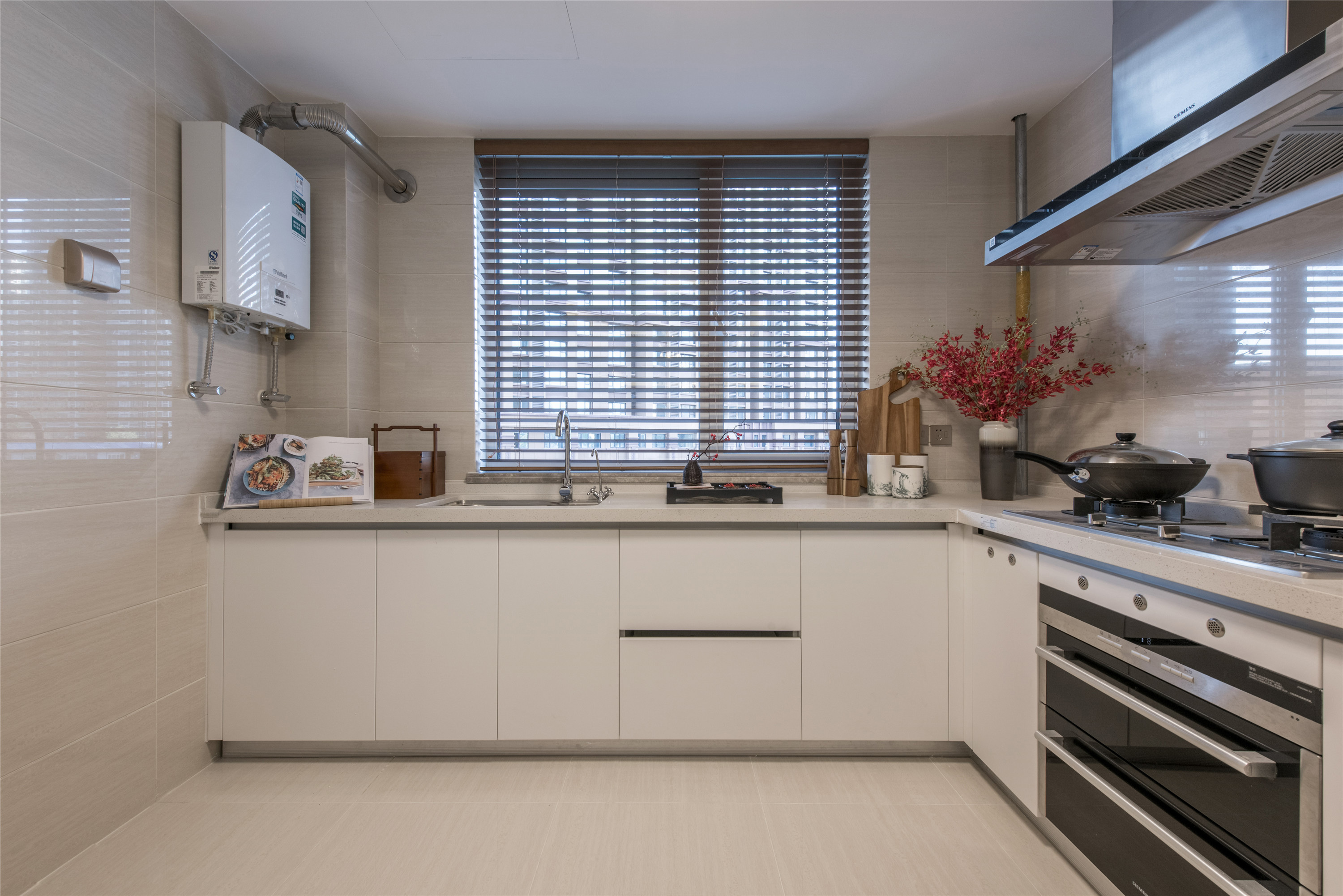 Modern Design Style Furniture Ready to Assemble Cupboard Complete Sets Stainless  Steel Drawer Modular Kitchen Cabinets for Sale