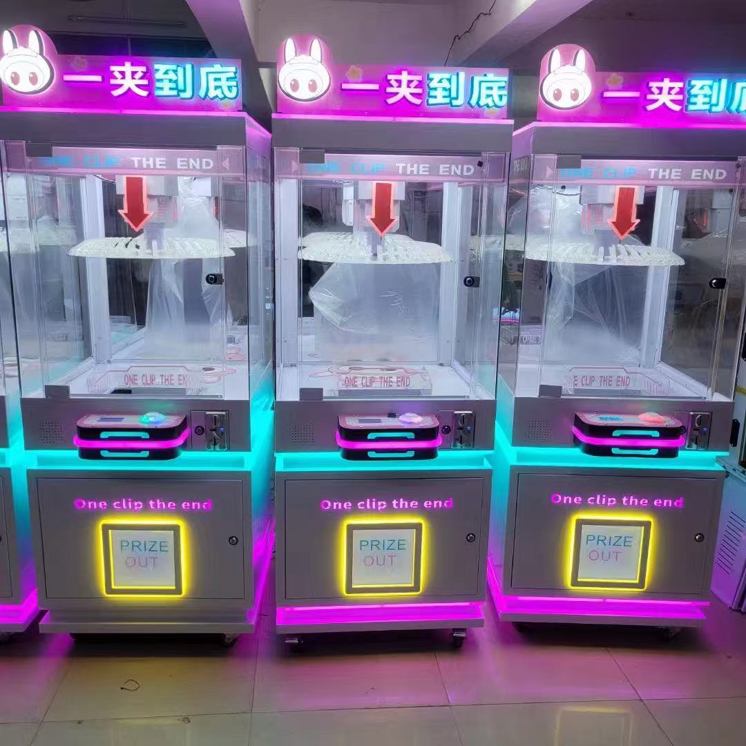 Lucky Gift Claw Machines as Corporate Team Building Tools