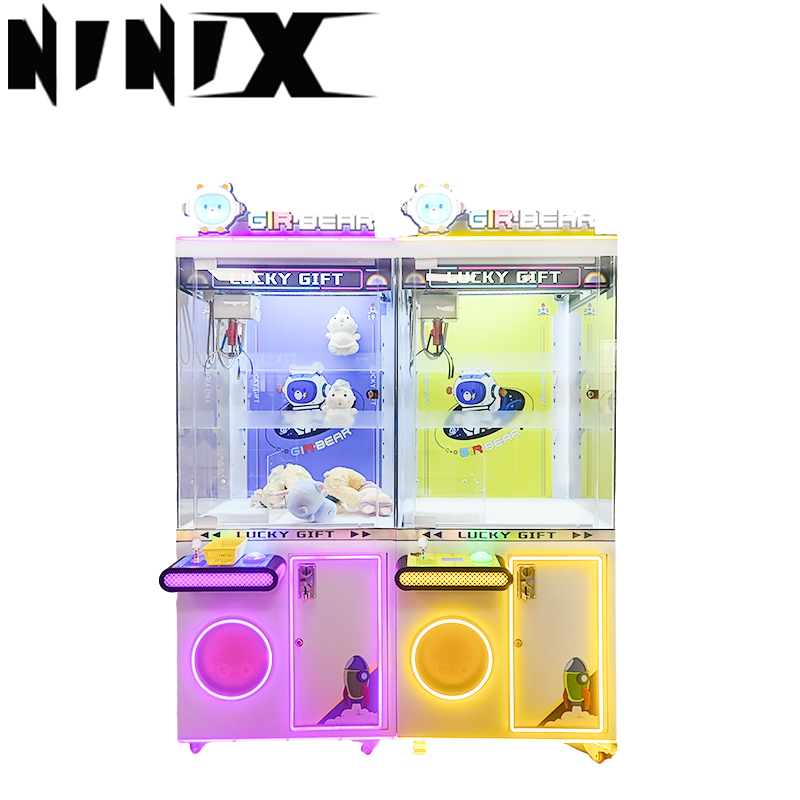 Most Popular Arcade Astronaut Robot Claw Machine Toy for Parent-Child & Couple Entertainment Coin-Operated Doll Machine