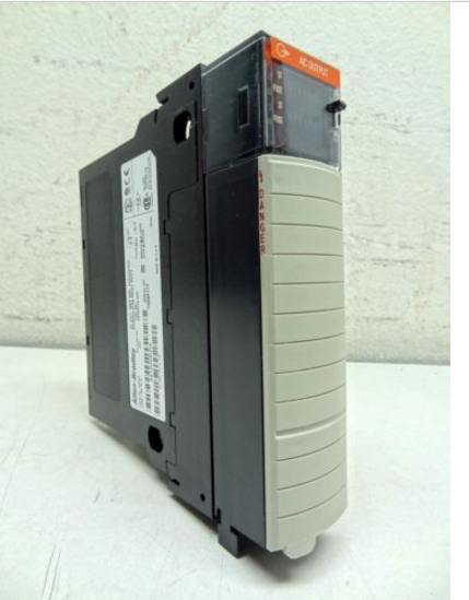 1756-OA16 ALLEN BRADLEY CONTROLLOGIX OUTPUT MODULE