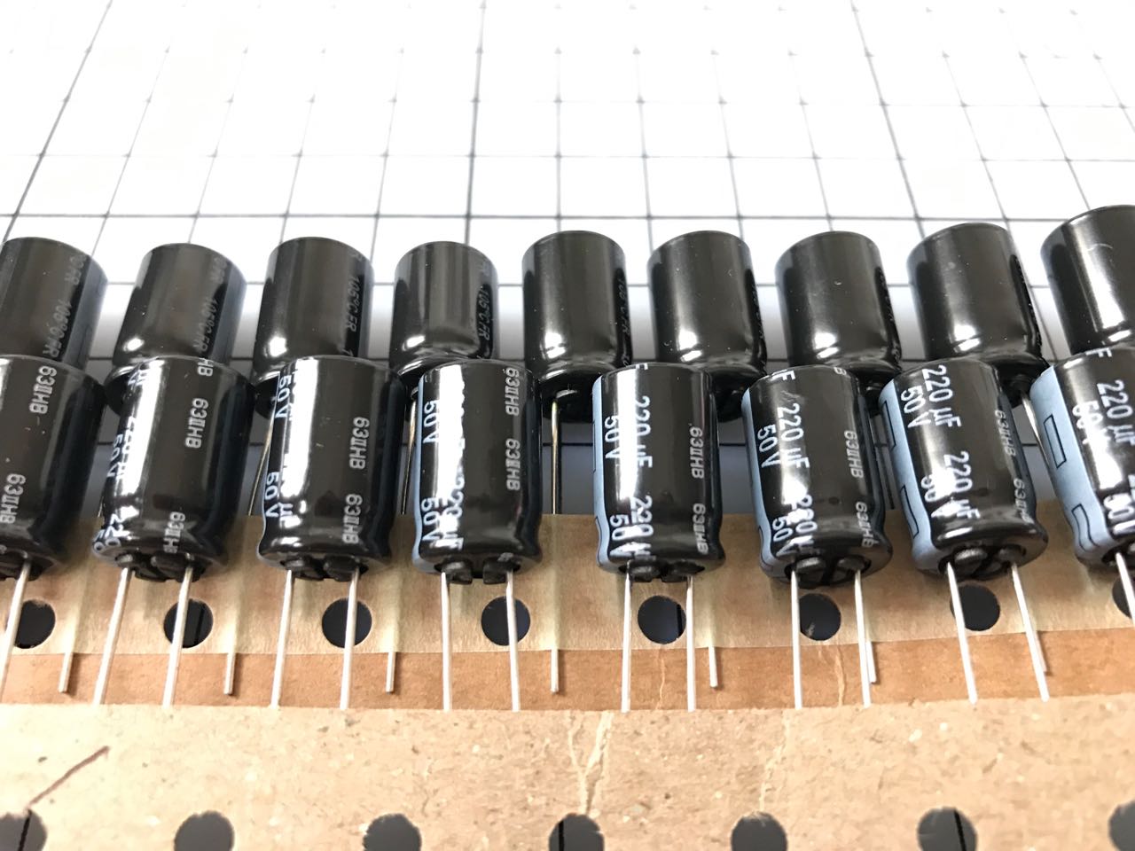 EEU-FR1H221B Panasonic Aluminum Electrolytic Capacitors - Leaded 50VDC 220uF 10x16mm LS 5.0mm