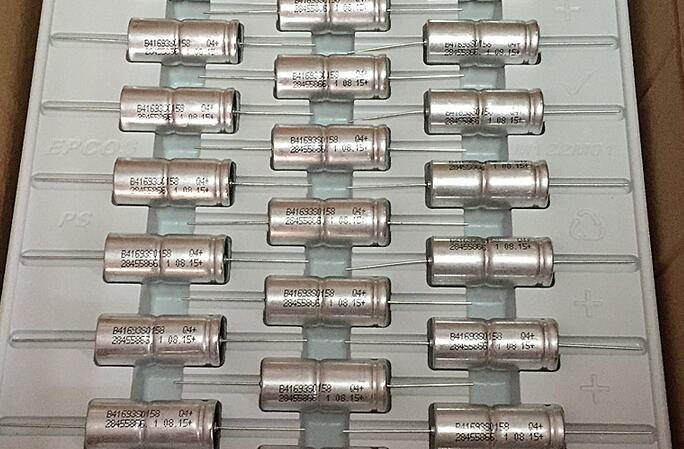 EPCOS 75V 1500UF B41693S0158 Q4+