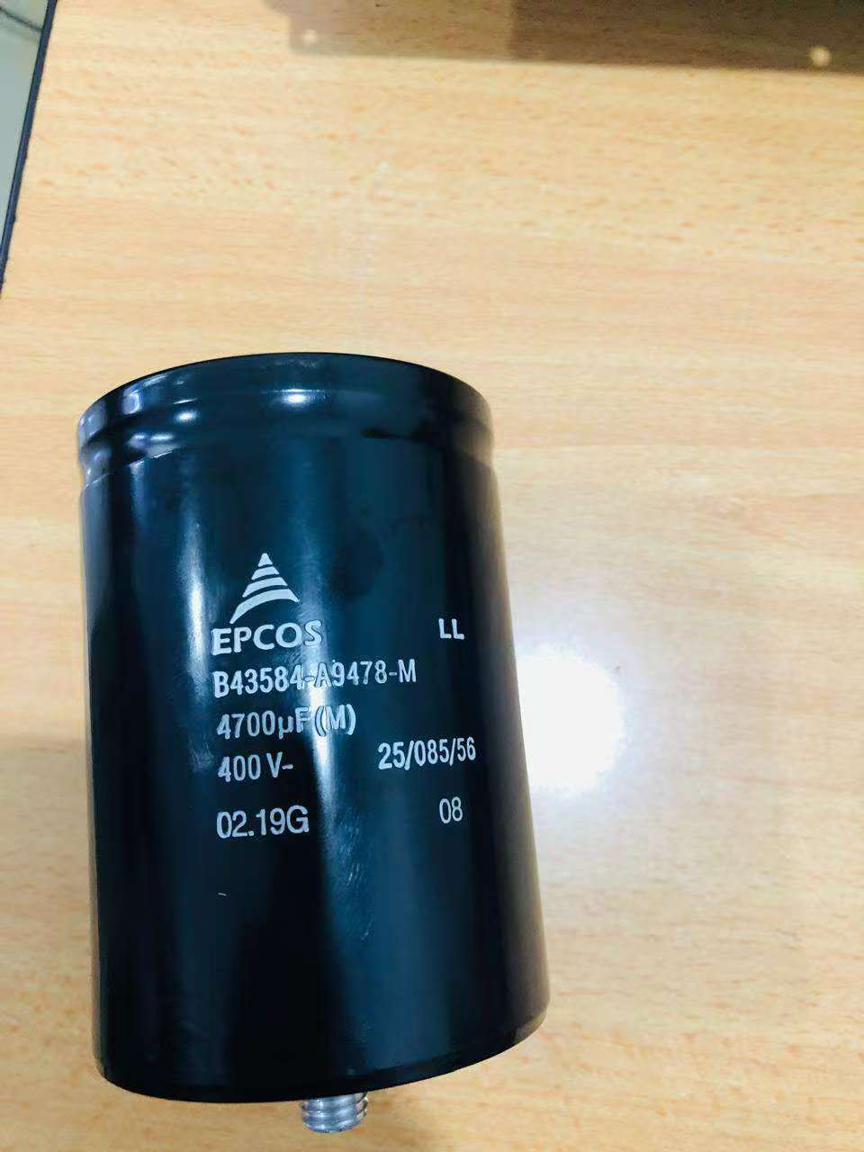 B43584-A9478-M   EPCOS   4700UF  400V CAPACITOR