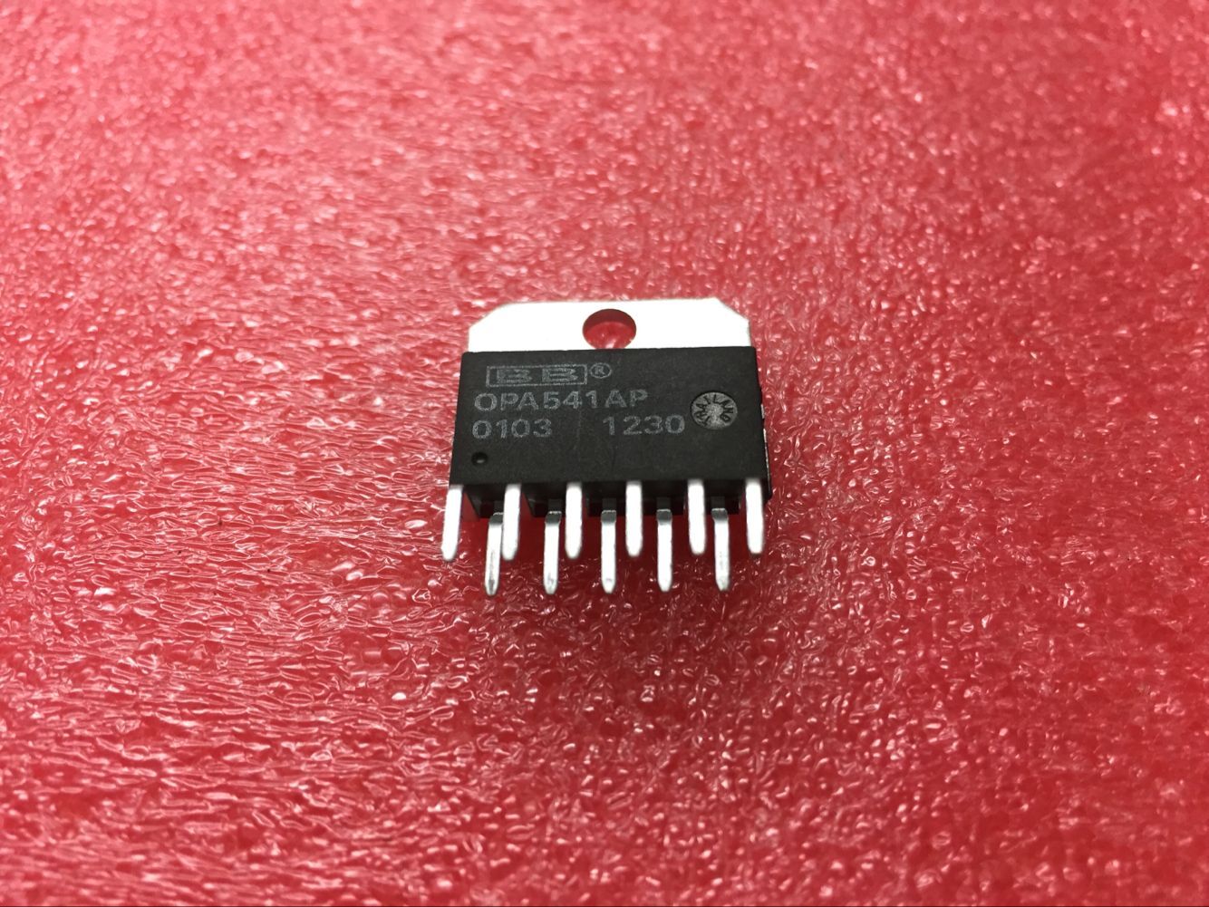 OPA541AP TI/BB Power Amplifier 1 Circuit TO-220-11