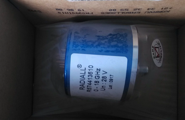 R574413610 Radiall