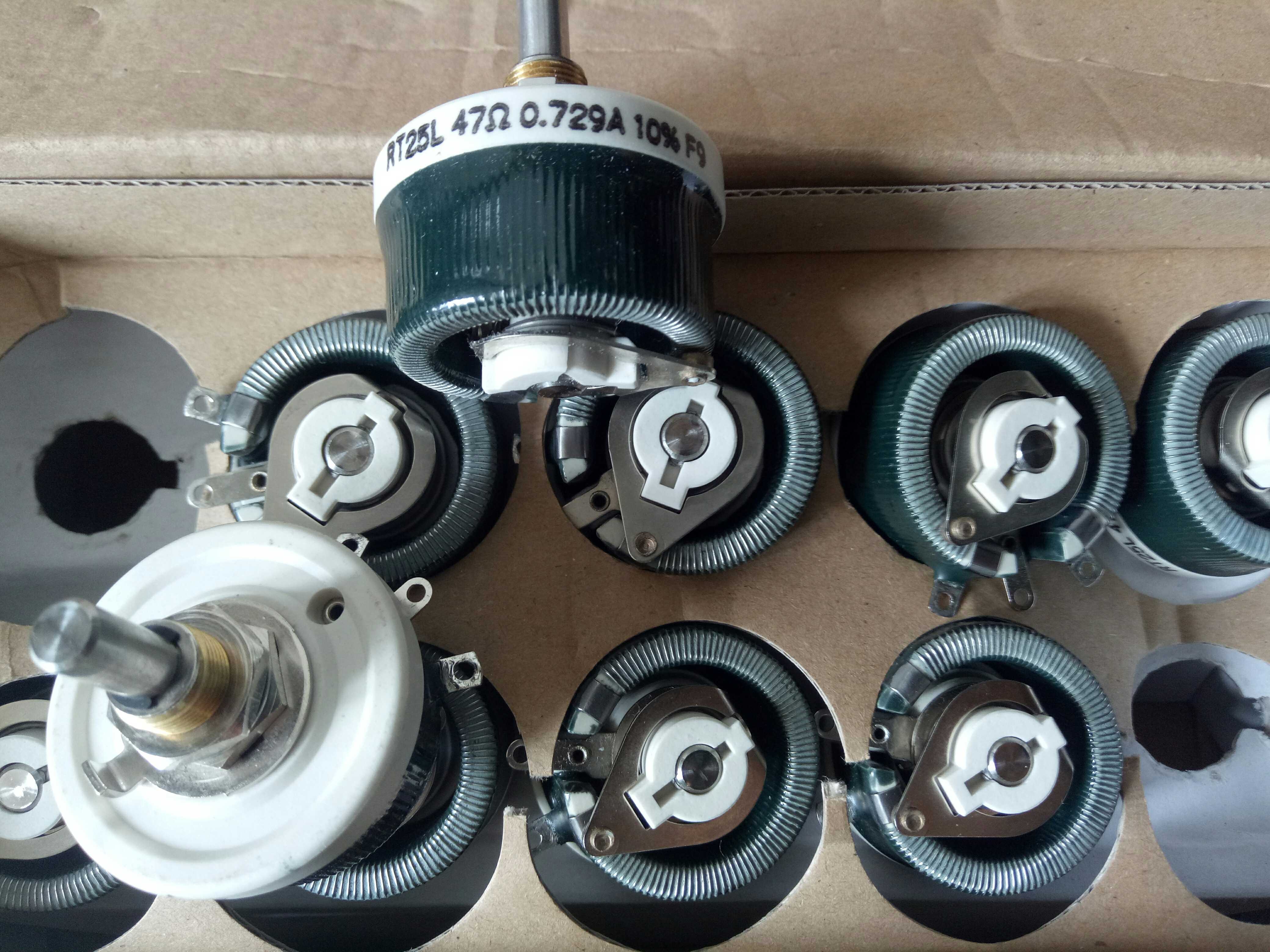 RT025AS47R0KB RT25L 47R 0.729A 10% VISHAY POT 47 OHM 25W WIREWOUND LINEAR