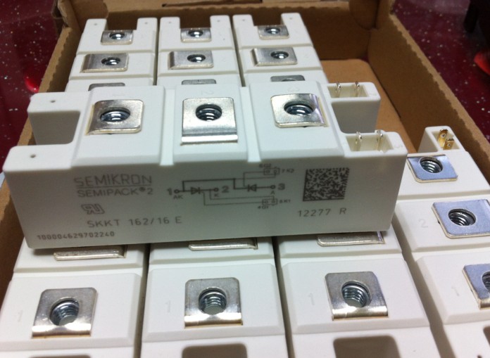 SEMIKRON SKKT162/16E Thyristor SCR Module 1.6KV 5.4KA 7-Pin Case A-21