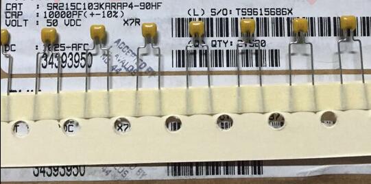 SR215C103KARRP4 AVX  P:5.08MM 10000pF ±10% 50V Ceramic Capacitor X7R Radial