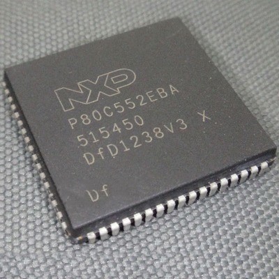 NXP USA Inc. P80C552EBA IC MCU 8BIT ROMLESS 68PLCC