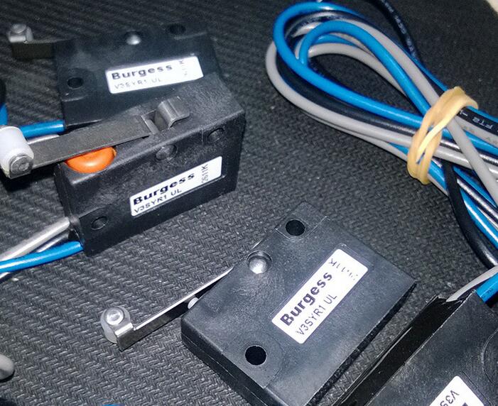 V3SYR1-UL SAIA BURGESS IP67 SPCO long roller microswitch
