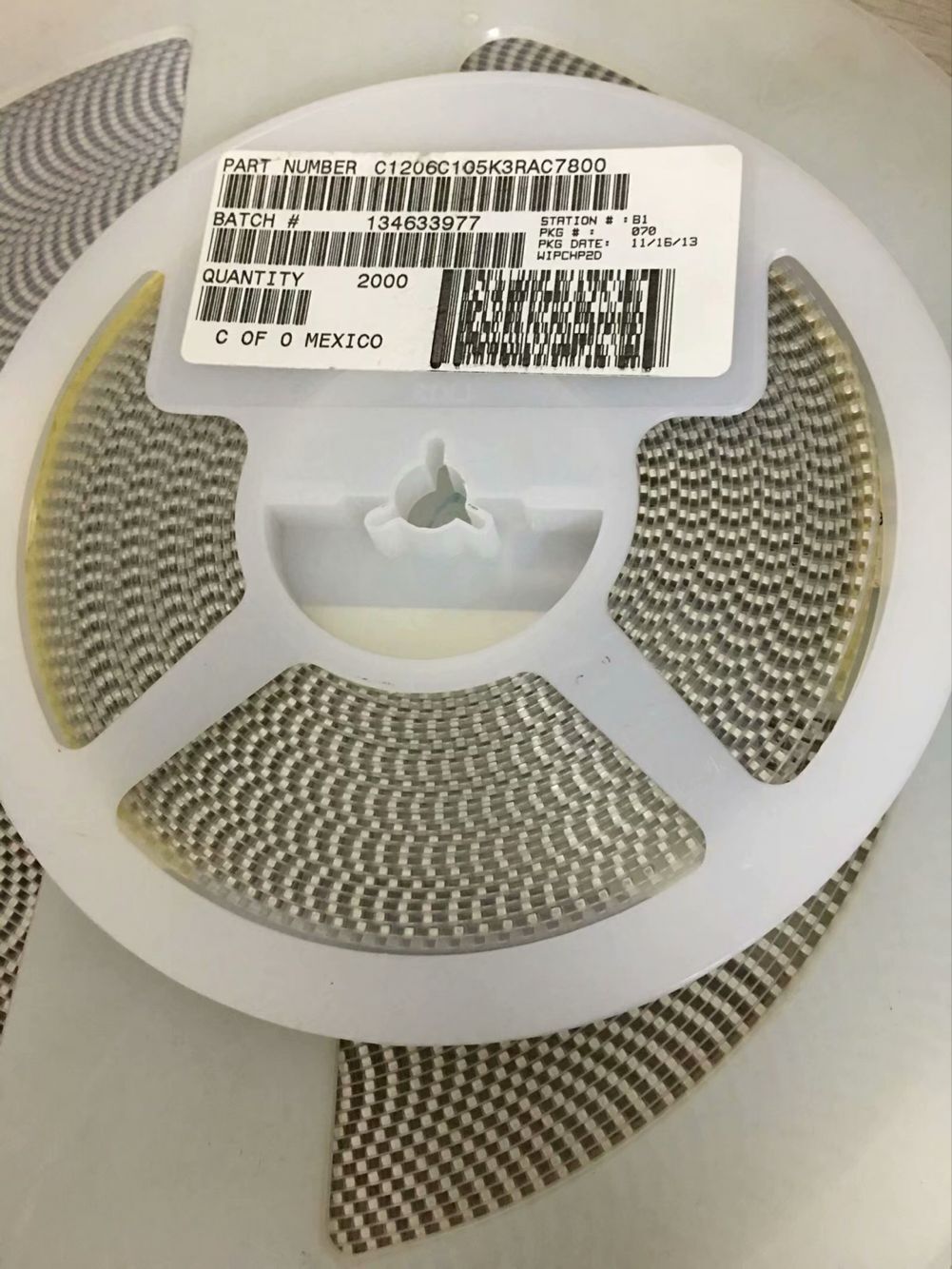 KEMET C1206C105K3RAC7800 CAP CER 1UF 25V X7R 1206