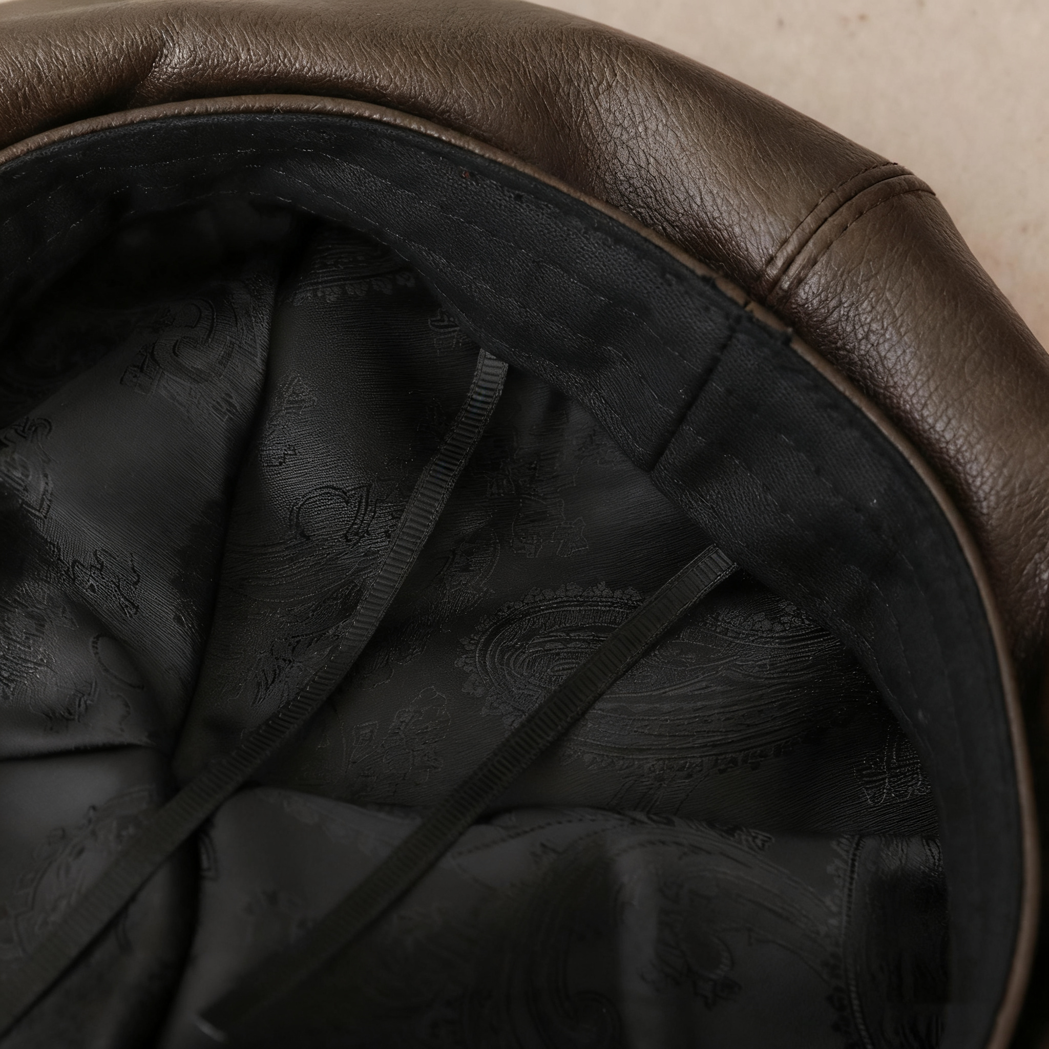 2025 New Model Wholesale PU Leather Fedora Cap-Vintage Artist Casual Outdoor Travel Cap-Unisex Adult