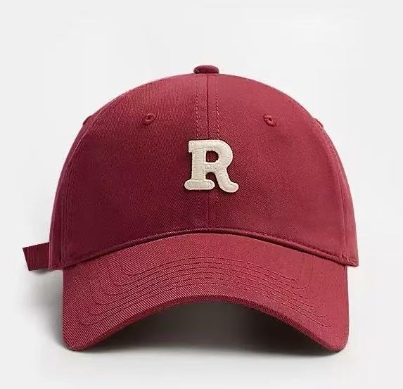 Fall/Winter Men's and Women's Fashion Retro R Letter Embroidered Baseball Cap for Outdoor Sports and Travel Baseball Cap