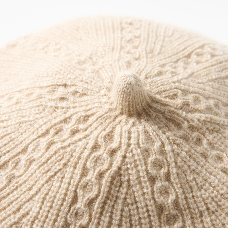 2025 Autumn Winter New Women's Beret Warm Ear-Protecting Hat Fashionable and Casual Outdoor Knitted