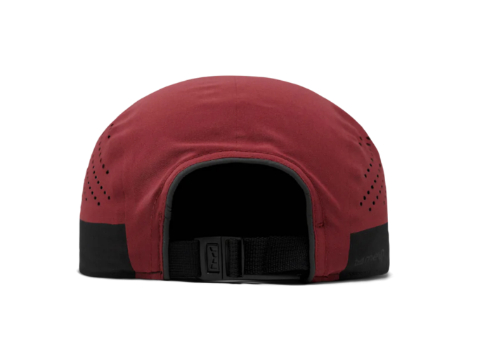 Custom Sporty Style Flat Brim Snap Back Hat 100% Polyester Quick Dry Laser Cut Hole Fashionable Outdoor Travel Cap