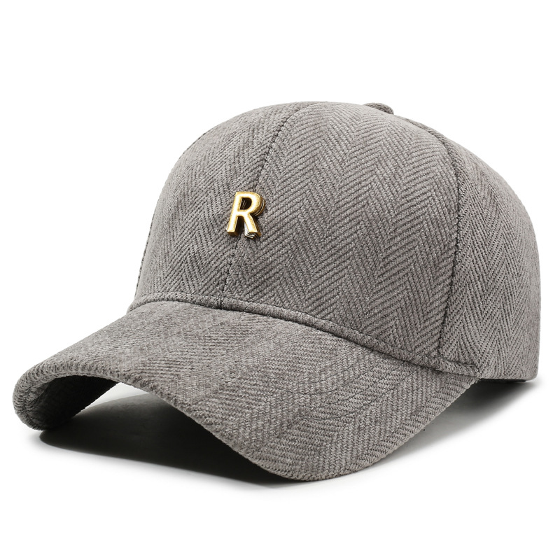 New Style Street Baseball Cap Simple Metal R logo for Outdoor Leisure and Sports Dad Hat