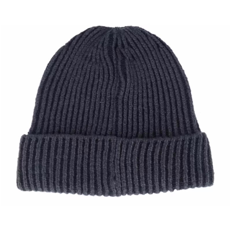Eco-Friendly Unisex Custom Logo Patch Winter Hats Classic Black Knit Beanies for Men Women Warm Ski Cuff Cap for Beach Scene