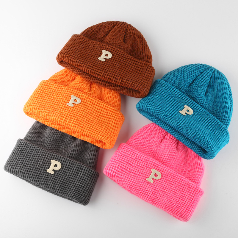 High Quality Custom Winter Warm Knit Skull Cap with P Embroidery Logo Solid Color Beanie Hats for Women-for Travel & Beach