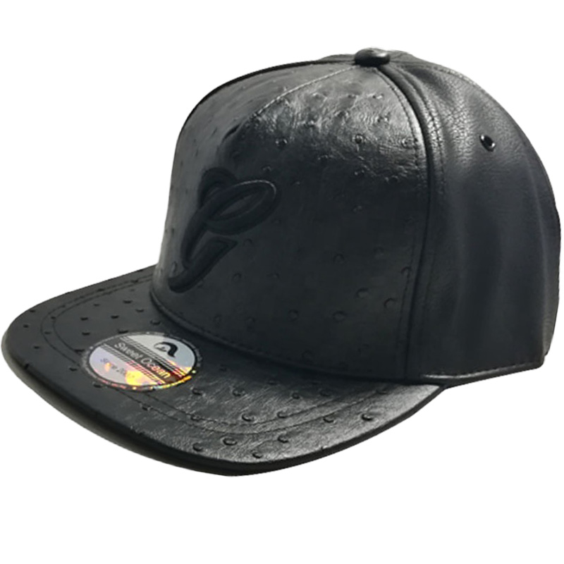 High Quality Black 6-panel Leather Flat Brim Snapback Caps with Custom Logo Outdoor Travel Street Style Character