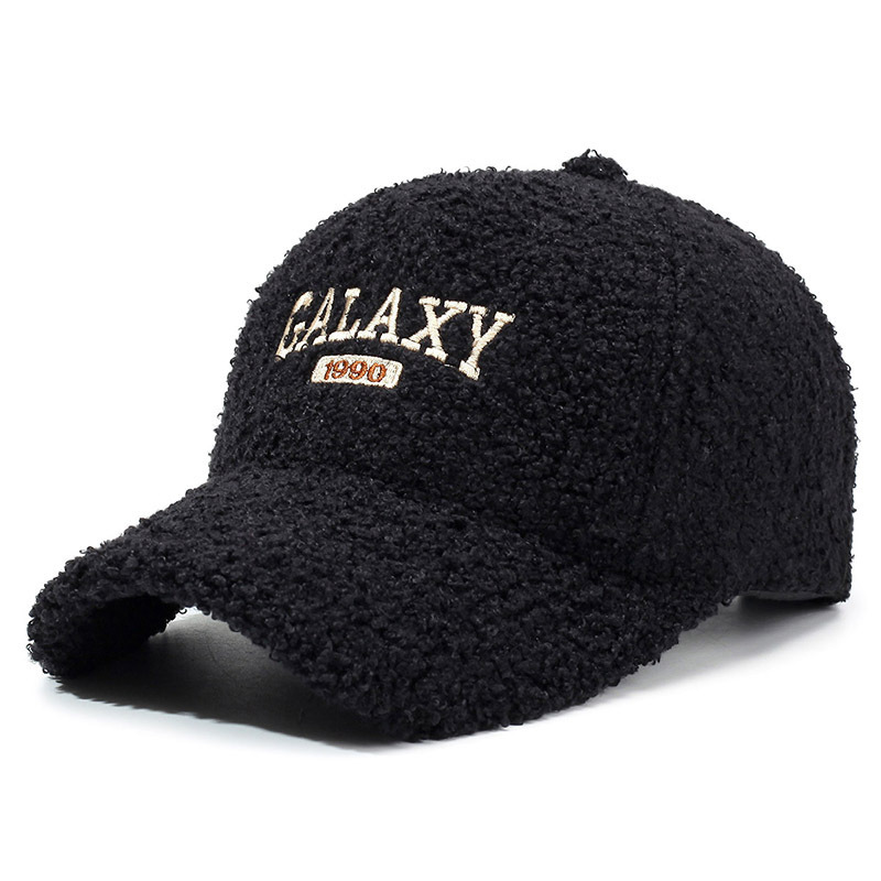 Lambskin Baseball Cap with Warm-keeping Letter Embroidery and Casual Beanie Style