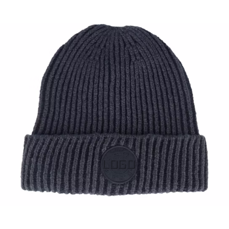 Eco-Friendly Unisex Custom Logo Patch Winter Hats Classic Black Knit Beanies for Men Women Warm Ski Cuff Cap for Beach Scene