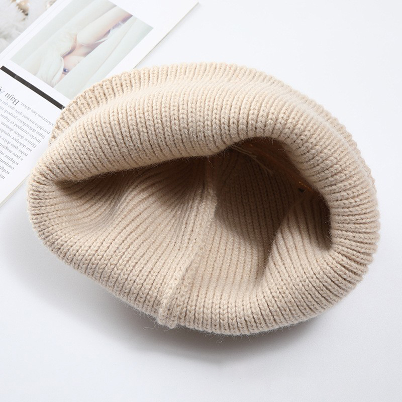 Fashionable Winter Warm Knitted Cap with Smiling Face Logo Patch  Custom Hat for Travel New