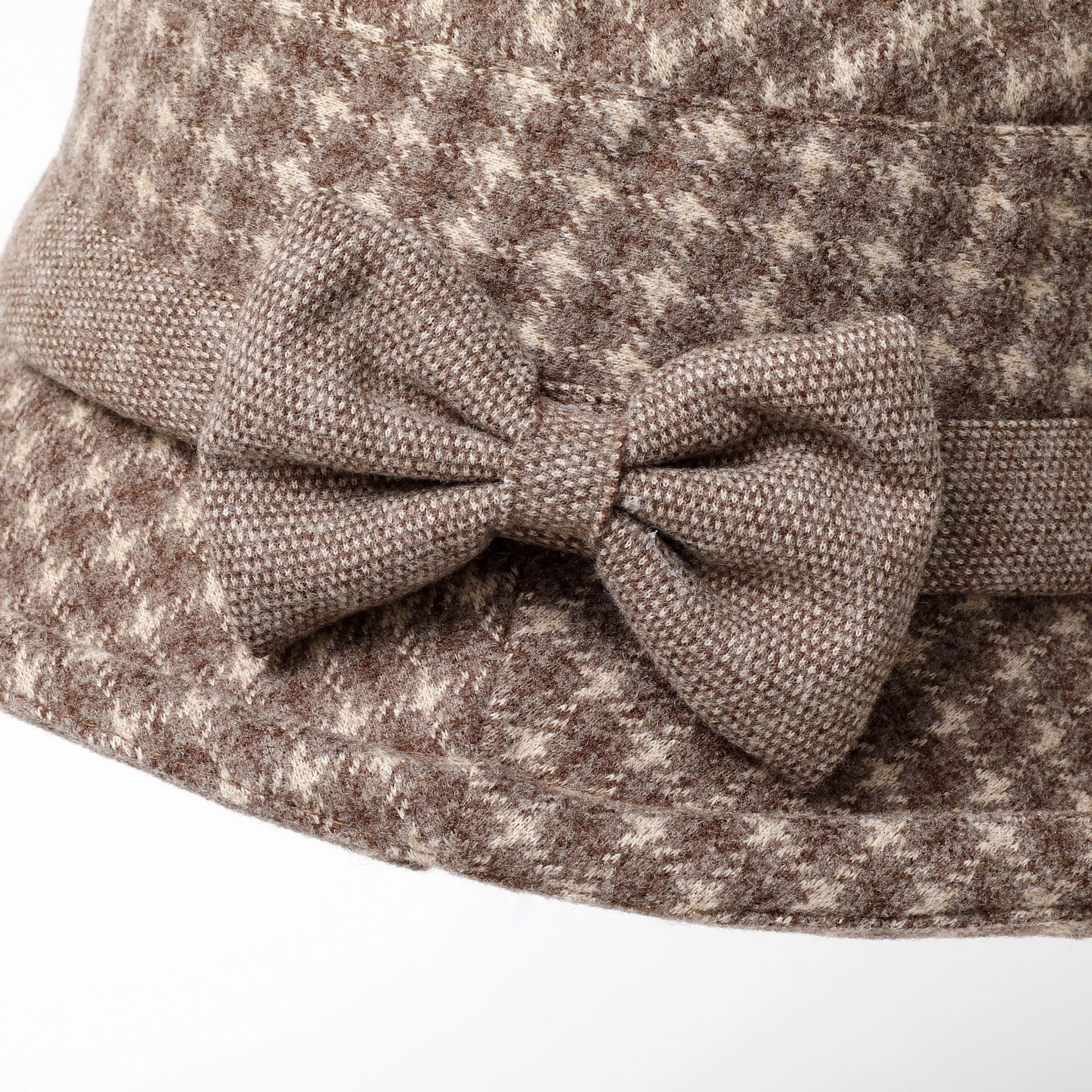 Lady's Fashionable Retro Woolen Fisherman Hat with Check Pattern - a Mother's Knitted Warm Cotton Hat for Autumn and Winter.