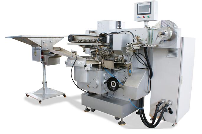 Chocolate egg wrapping machine