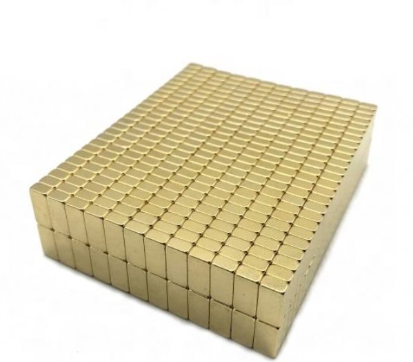 Thermal stable high flux sintered rare earth Gold Coated square shaped NdFeB Magnet
