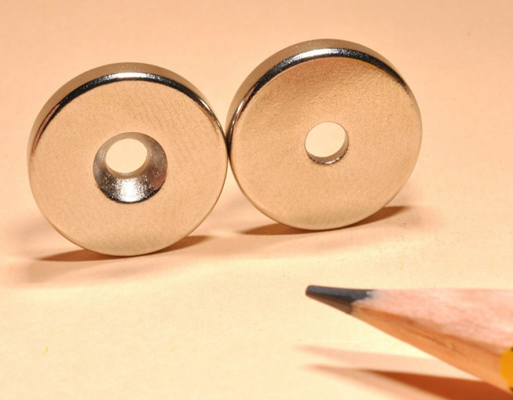 Gold-plated ultra-powerful, commercial-grade, corrosion-resistant countersunk hole customizable ndfeb magnets