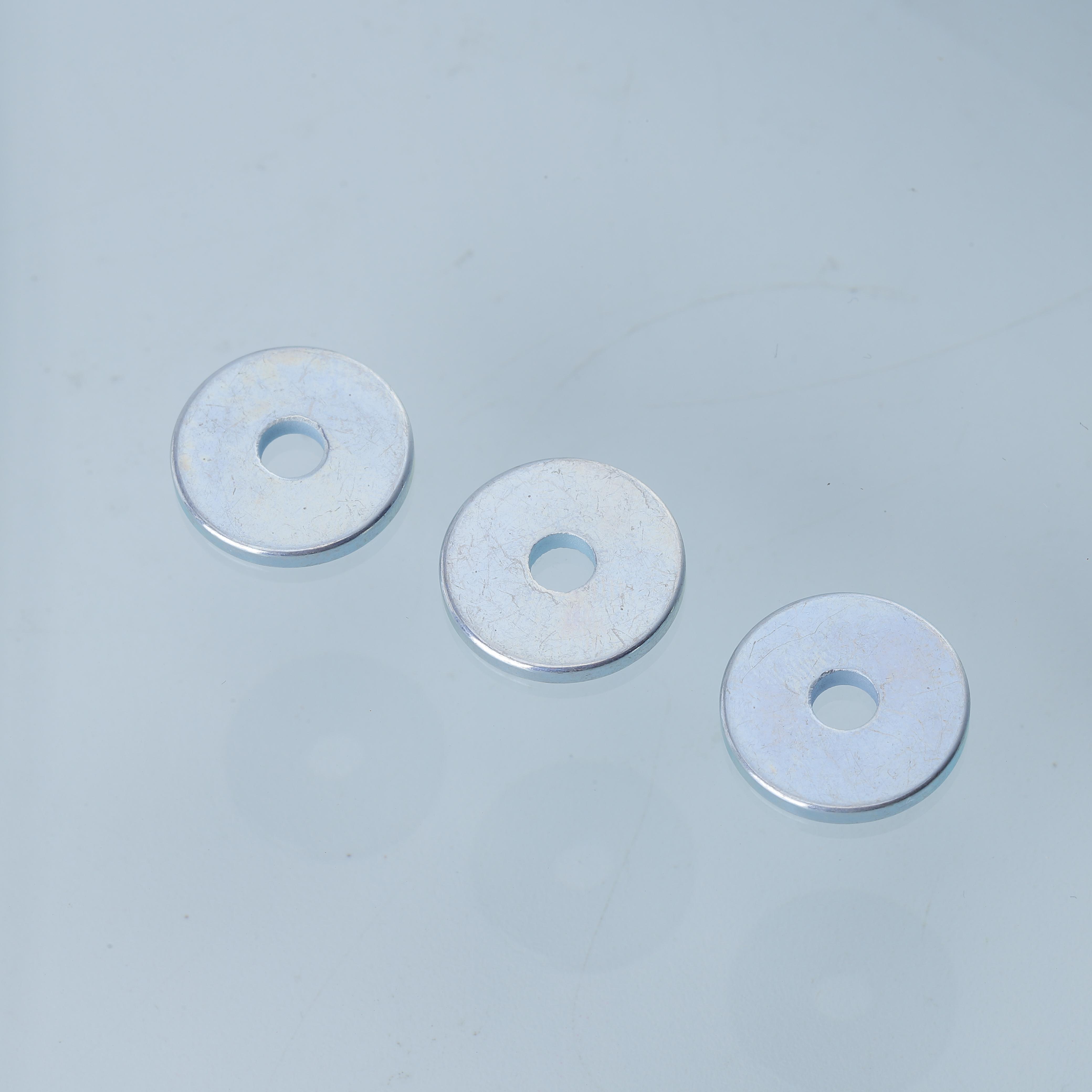 Ring-shaped NdFeB permanent magnet