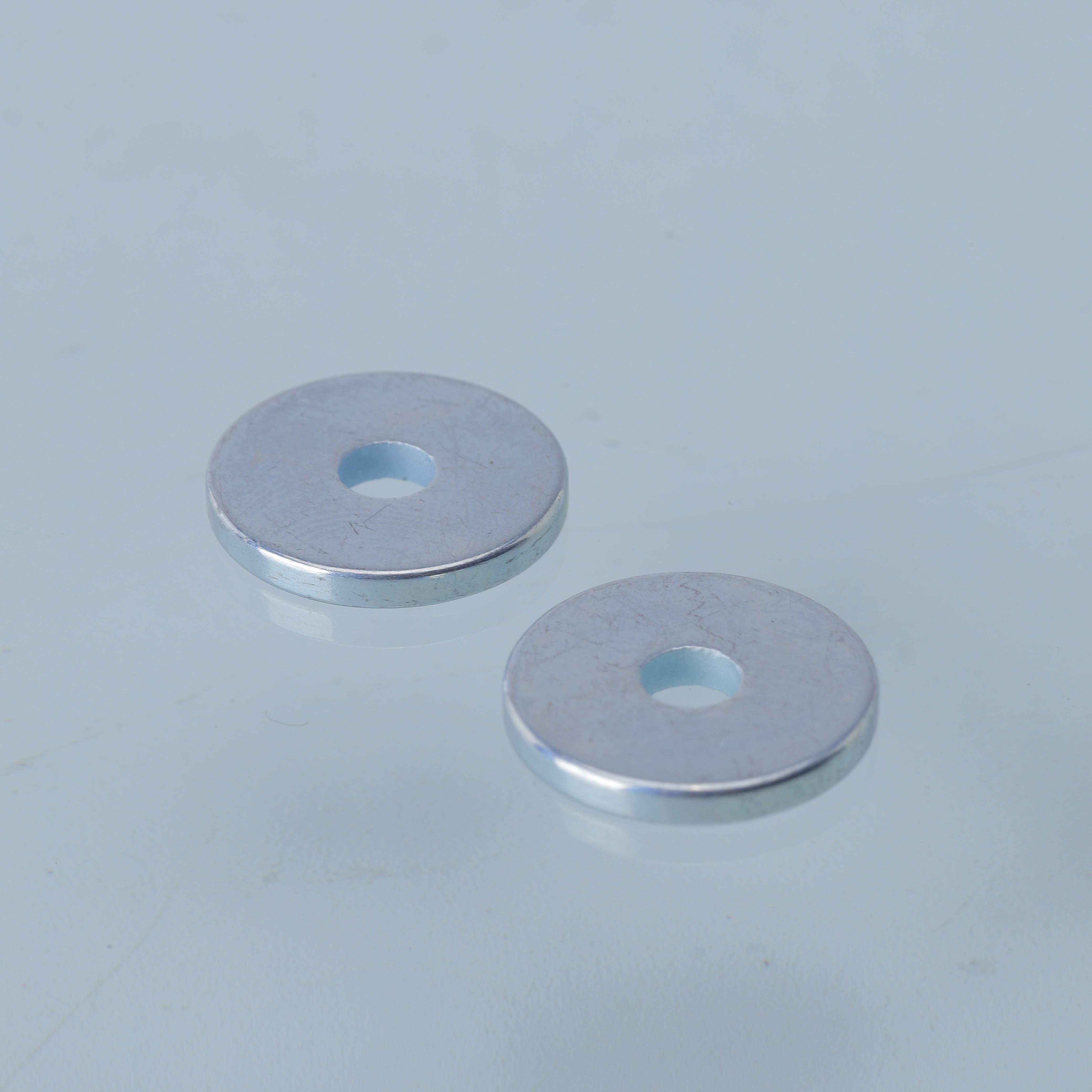 Ring-shaped NdFeB permanent magnet