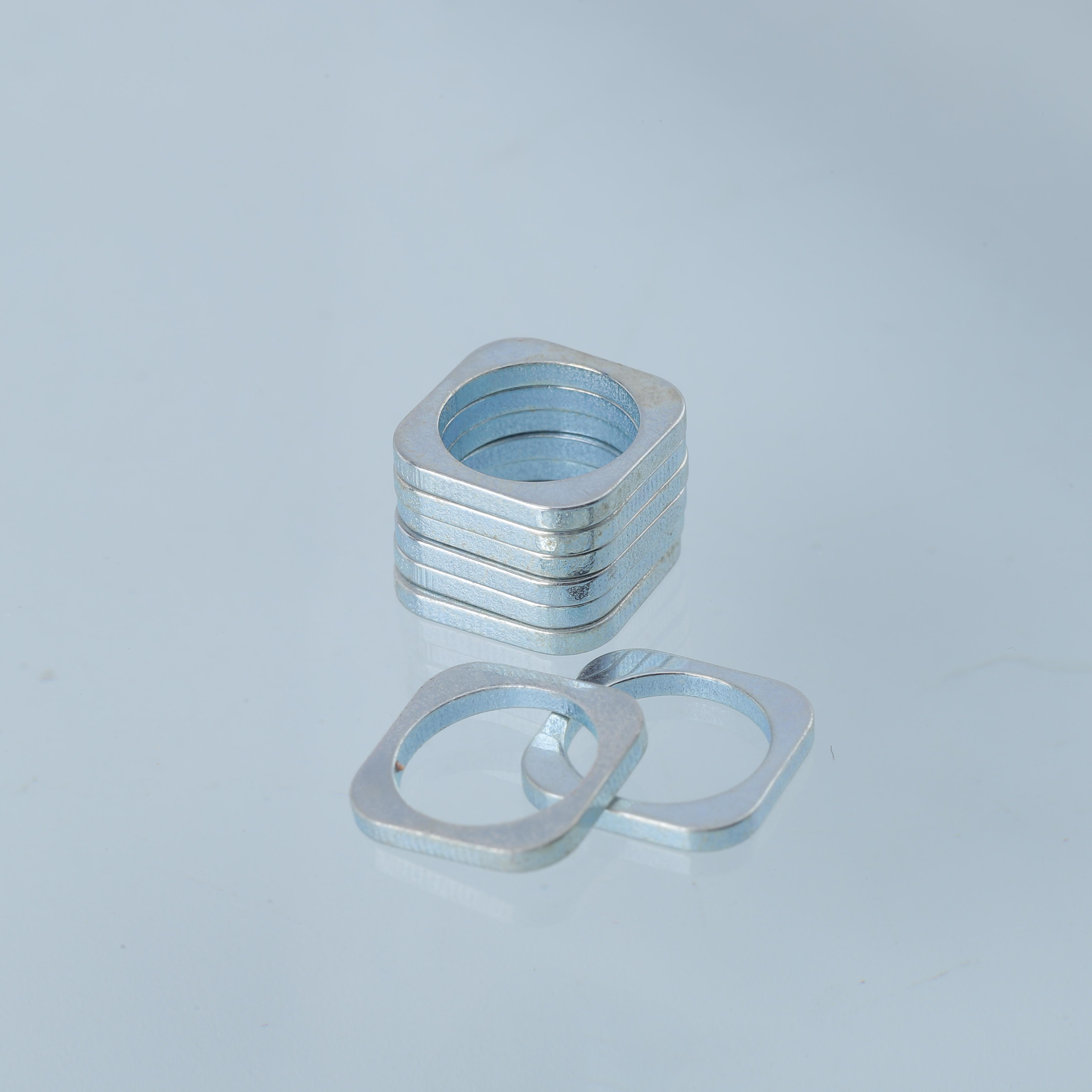 Square hole speaker magnet
