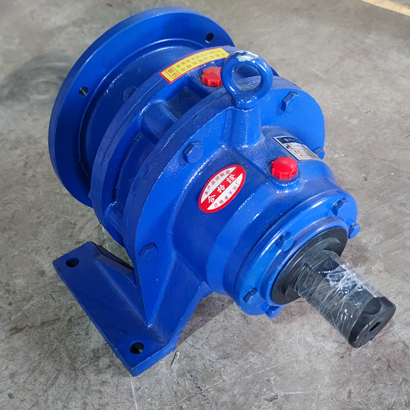 Worm gear reducer