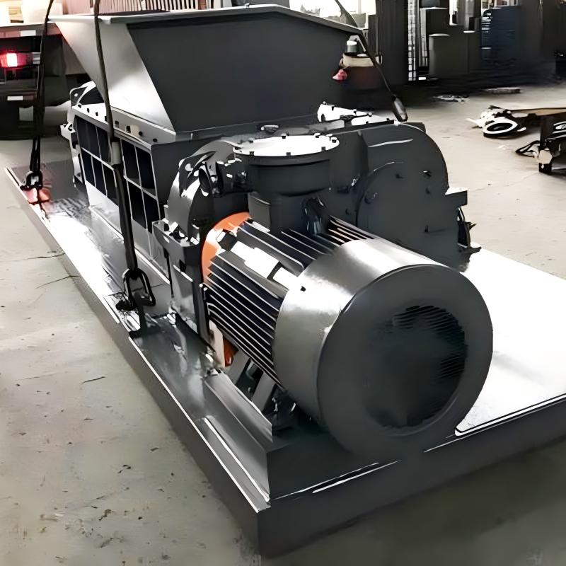 轮胎橡胶撕碎机