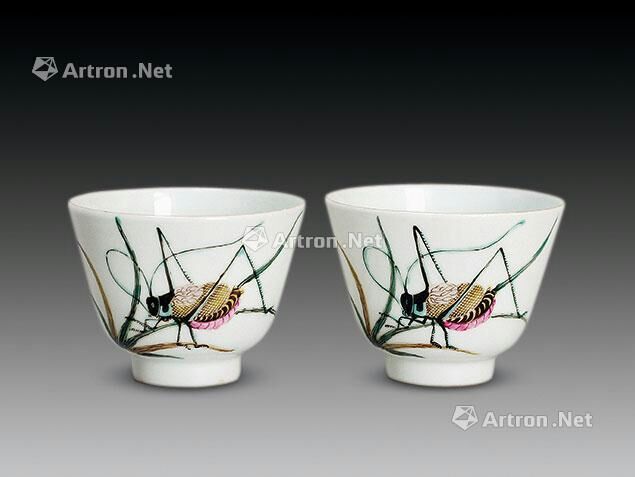 粉彩蝈蝈手杯一对（清代）