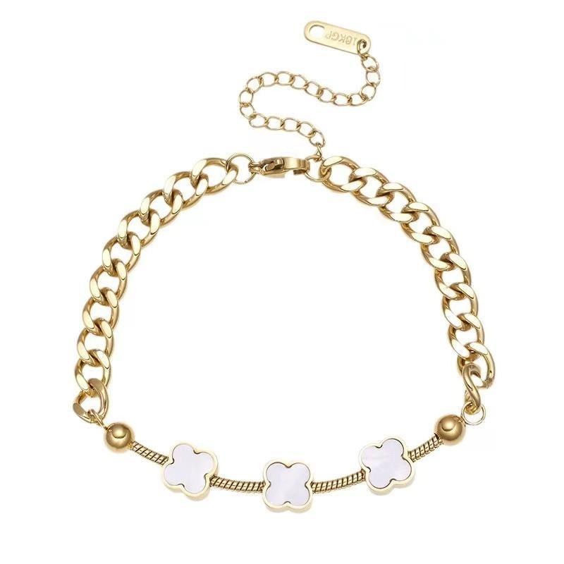 18K Gold Plated Stainless Steel Bracelet with White Clover Charms – Adjustable Chain Jewelry for Women, OEM/ODM Supplier